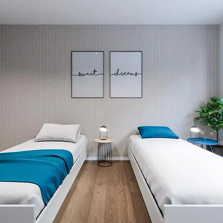 Superior Three-bedroom Apartment